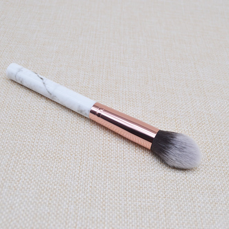 Makeup Brush for Highlighting, Blush, Cheeks Portable Soft Makeup Tools