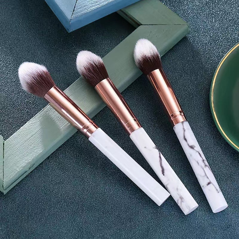 Makeup Brush for Highlighting, Blush, Cheeks Portable Soft Makeup Tools