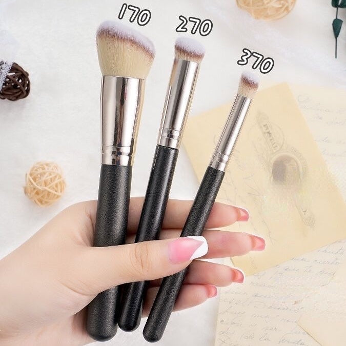 Makeup Brush Concealer Brush Foundation Brush Individual Package Soft Portable Makeup Tools