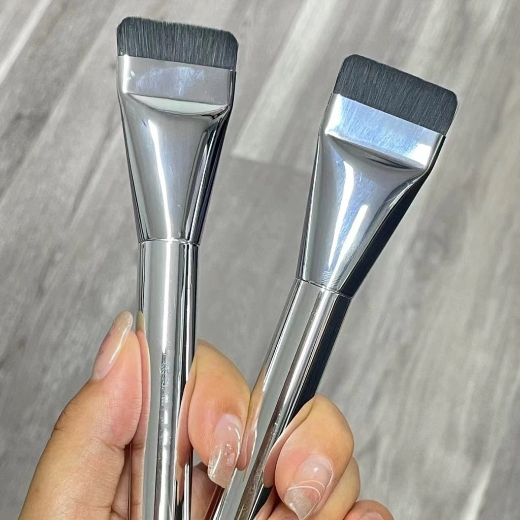 The New Foundation Brush Ultra -thin Short Hair Portable Light Conceal Cangzhou Makeup Brush